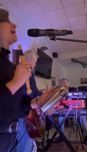 Cover: Gold Dust Woman