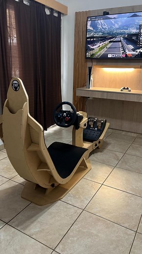Simuladores de Fórmula 1 on Instagram: "¡Viví la emoción de la Fórmula 1 desde tu casa!🏎️✨ Con el nuevo CMF EcoSim, vas a poder armar el simulador de tus sueños a jb bajo costo 🔥 Envíos a todo el país, la mejor calidad y comodidad para una experiencia única🌐 Atrevete a sentir la velocidad en cada curva🔥💯 ¡Encargá el tuyo y llevá la adrenalina de la pista a tu espacio! 🚀🎮 📩Más información por mensaje privado #SimuladorF1 #AjustePersonalizado #ExperienciaInmersiva #habitaculo #f1elite #CMF