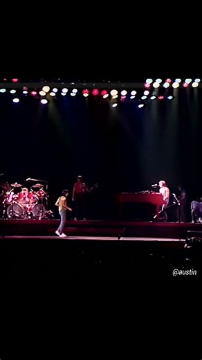 Austin Tamang on Instagram: "Journey || Don't Stop Believin' Lyrics - Just a small town girl Livin' in a lonely world She took the midnight train going anywhere Just a city boy Born and raised in South Detroit He took the midnight train going anywhere #rocknroll #grunge #softrock #heavymetal #metalrock #punkrock #hardrock #70s #80s #90s #2000s #journey #steveperry #dontstopbeliven #fearlessaustin #neffexaustin #fyp"