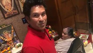 This #WomensDay, let's do something special for the important women in our lives. Join me and share your own sweet gestures of love using #SeeHerSmile. Happy #InternationalWomensDay! | Sachin Tendulkar