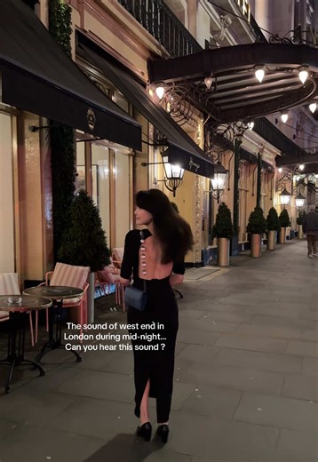 The sound of west end in London during mid-night… Can you hear this sound ? Near Waldorf Hilton #westend #london