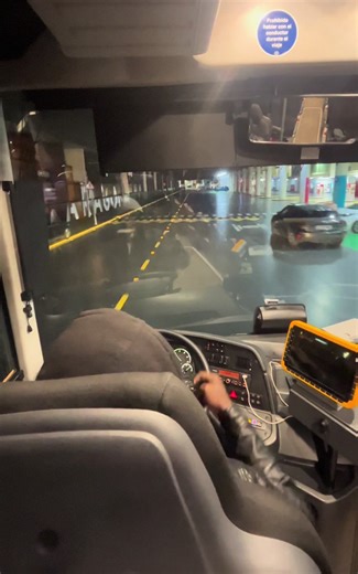 Mini vlog de mon parcours d’hier soir 👮🏽‍♂️🚌. #viral #senegal_tiktok221 #chauffeurdebus #explorer #senegalaise_tik_tok🇸🇳 @djibrilou609