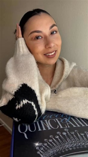 Melina🖤 | Customized Glam Boxes ✨ Every girl should feel special. Especially when it’s your Quinceanera and your Damas come through for you. I... | Instagram