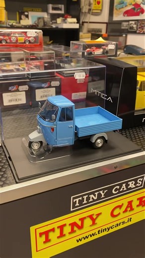 24K views · 918 reactions | Ape Piaggio P501 aperto e chiuso della Mitica Scala 1:18 | Tiny cars | Facebook