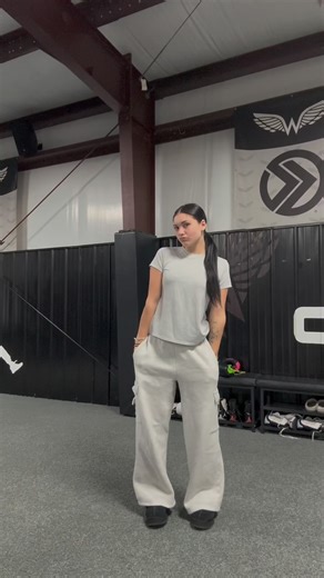 Jayla on Instagram: "Lil work💪🏼😚 #explorepage #explore #running #gym #workout"