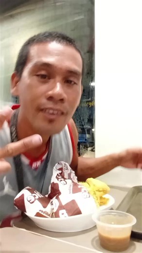 Unli Wings Mukbang Experience at Jollibee