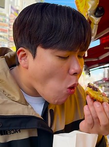 851K views · 24K reactions | ASMR MUKBANG FIRE NOODLES AND Tteokbokki EATING SOUND! | Panning Tomza | Facebook