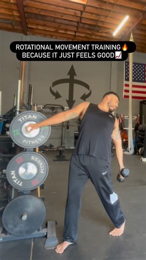 Andrew Martinez on Instagram: "A lil full range of motion for the shoulders, some rotational rows and biceps to finish🤌🍽️. My workouts these days are about exploring. With rotational intent🌊. And it feels so good🔥 . @weckmethod"