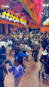 El buen ambiente y el sabor, ya saben con quien!!! | Saturno Tropical