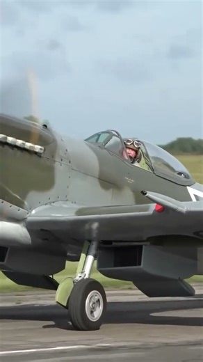 Griffon V12 Power | Spitfire Mk.18