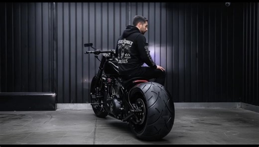 ODM GUARDIAN HOODIE Engineered Design Functon/Form/Fashion #RiderProvenTested the OG The Original The Country's #1 Motorcycle Jacket Manufacturer for those who have a knack for choosing the finer things in life Suggested retail price is Php 3,500.00 cash discount will be given to Direct shop buyers ODM members coupon holders | Overdose Moto Product