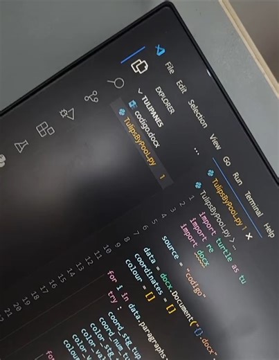 💻Comenta “quiero” para enviarte los trucos secretos de programación y mejorar tus habilidades 🖥️ aprende shortcuts y tips que funcionan 👇 💡@trucos.programación #programacionfacil #codigosecreto #desarrolloweb #trucosdev #aprendeprogramacion #programadores #tecnologia | Trucos Programación