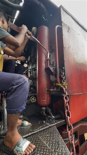 1.9K views · 19 reactions | Steam Crane startup. #shorts #ytshorts #steam #crane #hitachi #british #reelsfbシ #signal #line #semaphore #uk #train #reelsfypシ | Trains of BD | Facebook