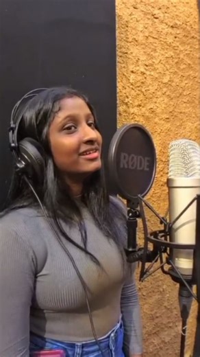 Shelomi Fernando on Instagram: "Pun sanda rata cover by me in @kaltra studio moratuva! @nirosha_virajini"