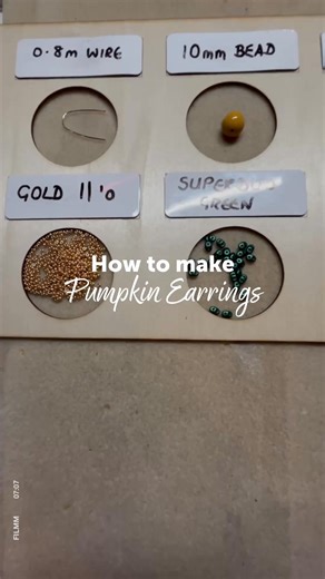 Want to show off your crafty side this Halloween? 👻🎃 These beaded pumpkin earrings are bound to cause a fright… in the cutest way 🧡 No tricks, just treats! | JewelleryMaker
