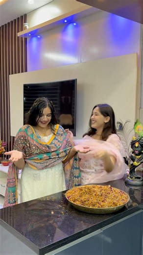Phoolo se dhoop bana li.. #monasanwal #youtubeshorts #ytshorts #shorts #family #youtube