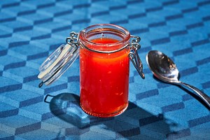 Easy Homemade Hot Sauce Recipe