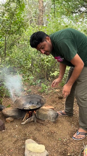 Vinod kumar on Instagram: "Hadzabe hunter first time making chapati with me 😱 Il complete vlog on my YouTube channel name:Roaming with Vinu || follow for more Il #travelblogger #travel #travelgram #wildlife #traveler #traveltheworld #traveling #reelskarofeelkaro #explore #africa #hadzabe #hadzabetribe #hadzabelifestyle #hadzabeculture #hadzabebushman #hadzabepeople #challenge #challangeaccepted #instadaily #instamood #instaviral"