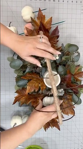 How to Make a Fall Centerpiece with Pumpkin Frames | Pumpkin Wreath Frame Tutorial