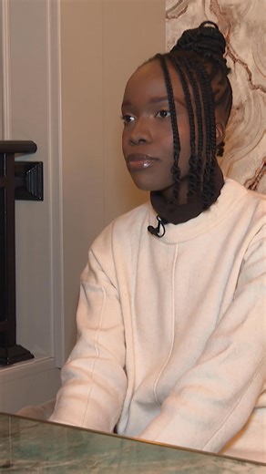 Kada se Patriša Kaunda iz Zambije zaljubila u Miliju Radojičića, odlučila je da promeni ne samo prezime, nego i državu i kontinent. Poslednjih godina živi u Čačku, srpski govori kao da joj je maternji, sjajno izvodi naše izvorne pesme, a prešla je i u pravoslavlje! ❤️ Patrišina priča čeka vas na YouTube kanalu Žena .rs | Žena