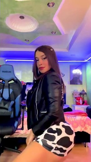 kloe la maravilla bailando suscríbete ▶️ Like 👍 plis