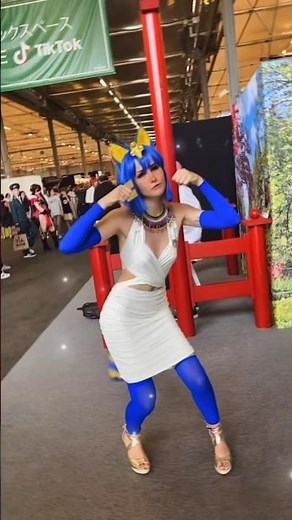 I love this dance but this time with my Ankha Cosplay 💛🥹 #cosplay #animalcrossing