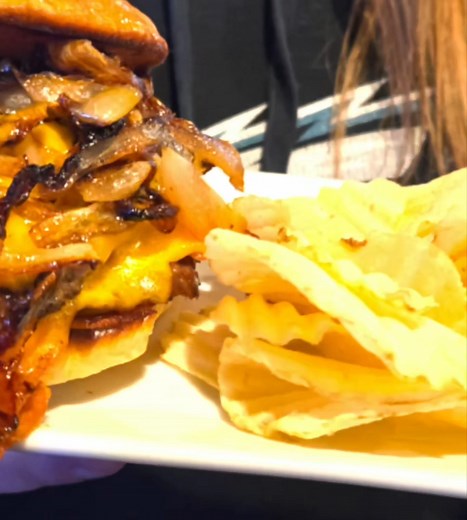 🎶 It’s the final countdown… 🎶 And we’re counting down to THIS MONDAY, Nov. 24th when our Smashburger Menu officially launches! All though the menu is available every day — make it a launch Combo to include a soda Monday–Friday until 5pm for $2. Burgers served w/ fries or chips Get ready… it’s almost SMASH TIME. 🍔🔥 #lakeviewbowlingny #FultonNY #weeklyfoodspecials #lunch #Fulton #lakeviewlanesny #SmashBurgerPerfection #yum #SmashBurger | Lakeview Lanes