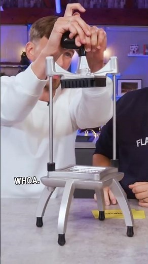 Reviewing the PRO kitchen vegetable dicer! 👀