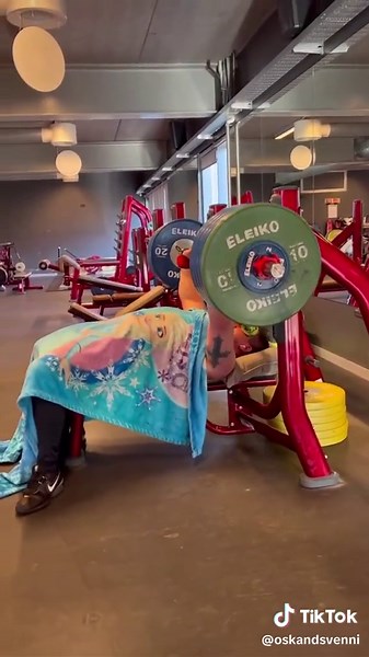 Powernap 450lbs - 204.5kg - Bench Press #450lbs #benchpress #bodybuilding #gym #powernap #sleep