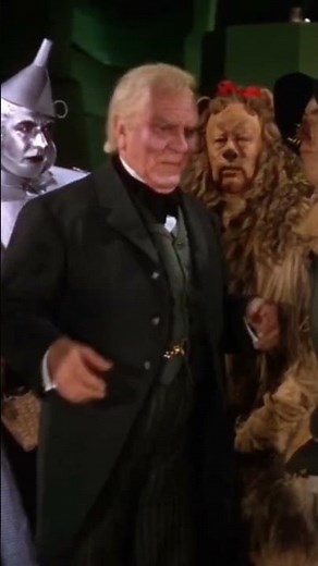 _Gifts from The Wizard Of Oz_ 1939 - Professor Marvel - Frank Morgan.