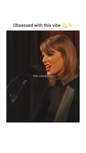 Taylor Swift performing "Blank Space" - Live Performance