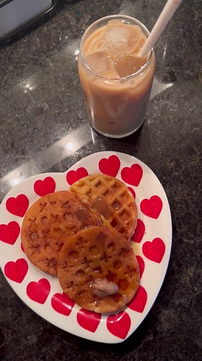 Steph Pappas on TikTok