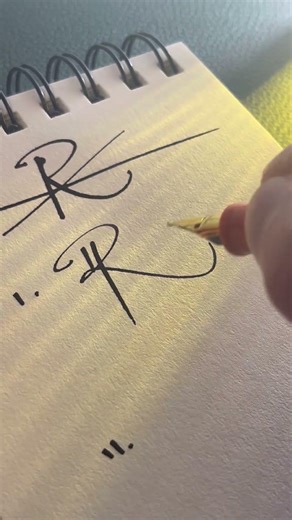 How to sign the letter R?❤️