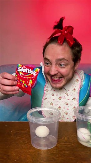 Egg-cellent Artistry: DIY Egg Paint Magic! 🎨🥚✨