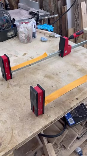 "🔒 BESSEY K Body REVO KRE – Parallel Clamps for Precision Clamping Engineered for power, control, and protection – the K Body REVO KRE clamps bring unmatched precision to your projects. Highlights: 🔹 Delivers up to 8,000 N of clamping force 🔹 Large parallel clamping surfaces with removable, glue-resistant pressure caps 🔹 Double slide protection prevents unintentional slippage 🔹 Quick conversion to spreading without tools 🔹 Ergonomic 2K handle with hex socket for applying high torque (up to