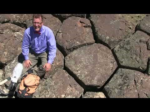 Rock Hammer Blooper - 2 Minute Geology