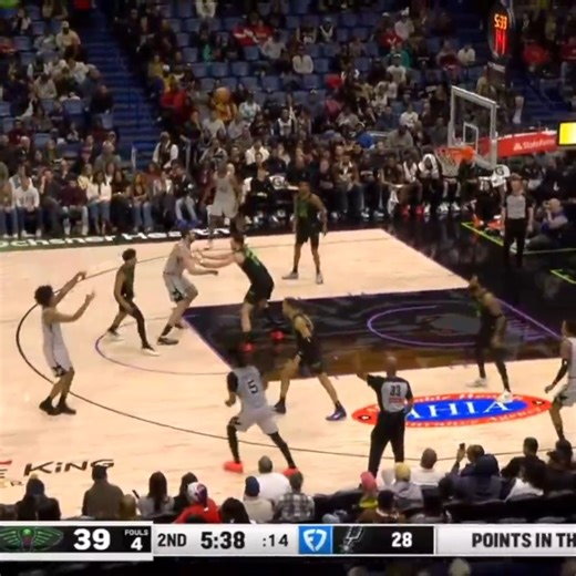 是日 Dylan Harper (2025-12-09) . FG 10/16，3PT 1/3，FT 1/2 22分 3籃板 6助攻 1奠勝上籃 . . . 片段來源：Bala 數據來源：Real Sports | Soul of the NBA 籃球魂