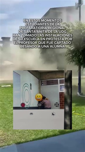 INFORMACIÓN AL MOMENTO. #UDG #PREPASUDGS #PRSA #Manifestacion #santaanita