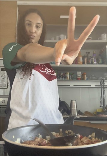 I know the quality is horrible xD next video will be top tier. But yeah song number 2 on the EP. I’ve got like 2 months to keep posting about these tracks so… you’re welcome I guess?? #O#OriginalMusicN#NewMusicI#IndieArtistS#SingerSongwriterTheLostEp #M#MusicWithMeaningLostEP #FYP #supportindieartists