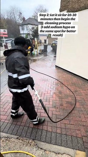 How to remove oil stain from block paved driveway ! #pressurewashing #satisfying #detailling