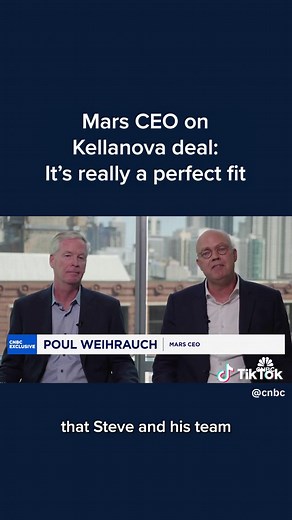 Mars CEO Poul Weihrauch discusses the company acquiring Kellanova for $35.9 billion in cash, tying together some of the largest U.S. candy and snack brands. The M&M owner Mars is acquiring the Kellogg spinoff company for $83.50 per share. The addition of Kellanova, which separated from its parent company in 2023, will bring massive brands like Pringles and Cheez-Its to Mars’ snacking unit. For more details, click the link in bio.#cnbc #linkinbio