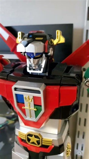 new voltron song I created. follow and subscribe to the iacon files on youtube.