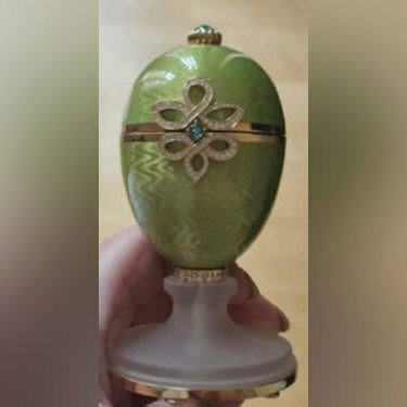 A man stole a handbag outside a London pub. Inside was a Faberge egg and watch