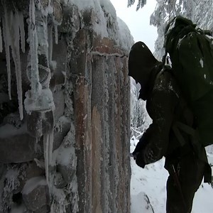 Survive comfortably in a snowstorm - Stone house sheltered from the cold and wind | Waarrar