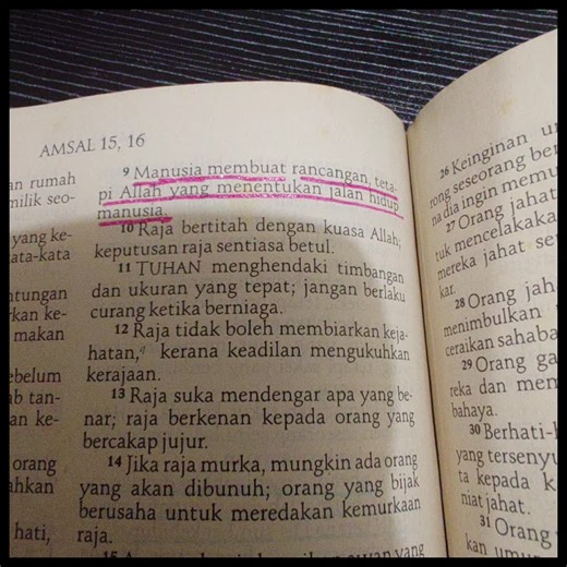 RoxanneCing (@rga_ucing)’s videos with sonido original - Vibes by Ley