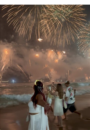 Rio de Janeiro's Famous 2026 New Year Fireworks Show