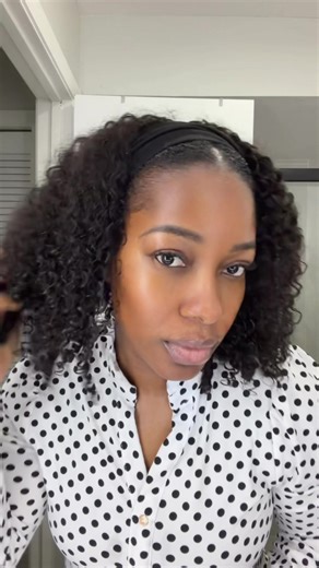 Bestieee 😂 I got this kinky curly half wig from Isee Hair and now I don’t know how to act! All I did was add water, fluff, and GO. Perfect for my on-the-go women, gym girlies, or when you need a cute style on low battery Cute. Quick. Affordable #tiktokshop #tiktokaffiliate #iseehair #fyp #halfwigkinkycurly