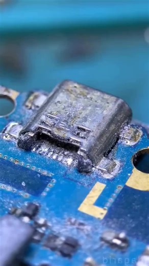 ¿Como reparar el pin de carga de mi celular? pin de carga, arreglar mi celular, arreglar pin de carga #celulares #serviciotecnico #reparacion #celularesdañados #iphone #tecnologia #reparacionmovil