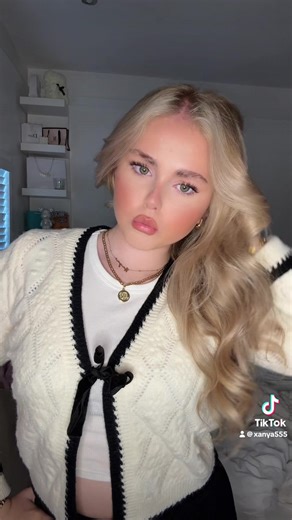 ANYA MANDALE (@anyaamandale)’s videos with original sound - ANYA MANDALE