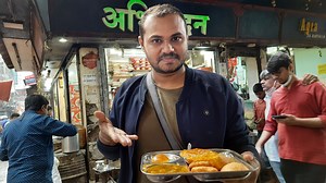 21K views · 203 reactions | Abhinandan Burrabazar, one of the Best place for food in Burrabazar... All kinds of food are available here throughout the day.... #streetfoodkolkata #Burrabazar #streetfoodindia #clubkachori #kachori #jilebi #gulabjamun #breakfast #kolkatafood | Amit Ssaha | Facebook